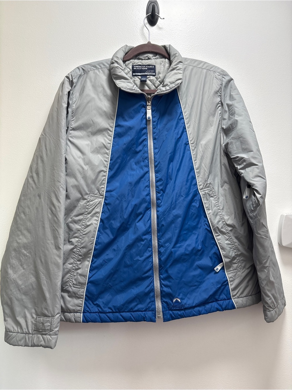 American Eagle Outfitters Quilted Lightweight Performance Jacket size Large